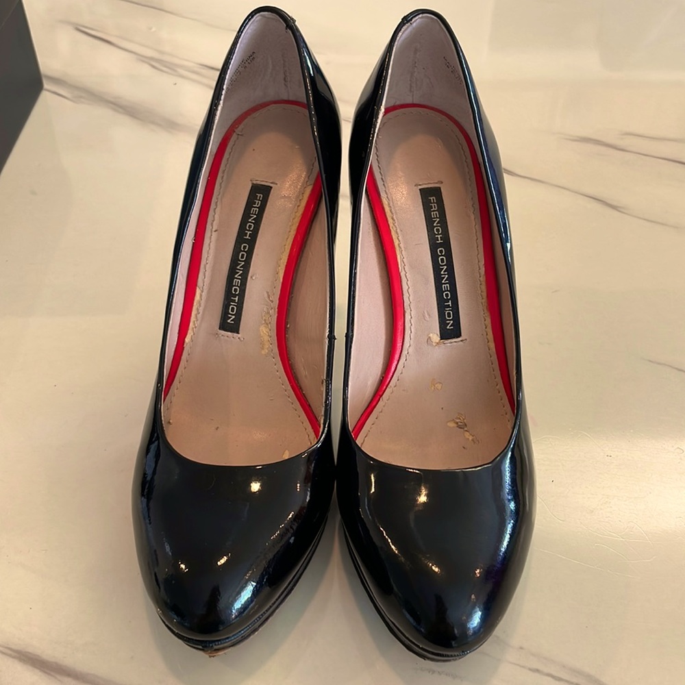 French connection Robbie black pump 4.25inch heel